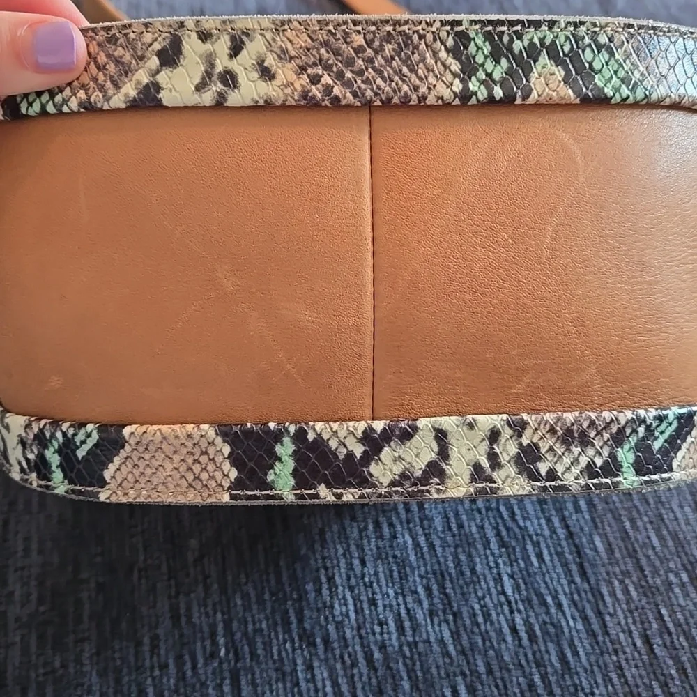 Madewell The Sydney Snake Leather Crossbody NWT - Picture 6 of 8